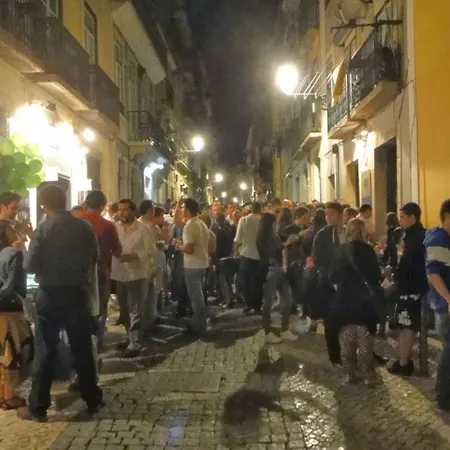Bl Bairro Alto Famous Bica Funicular Street View Apartment